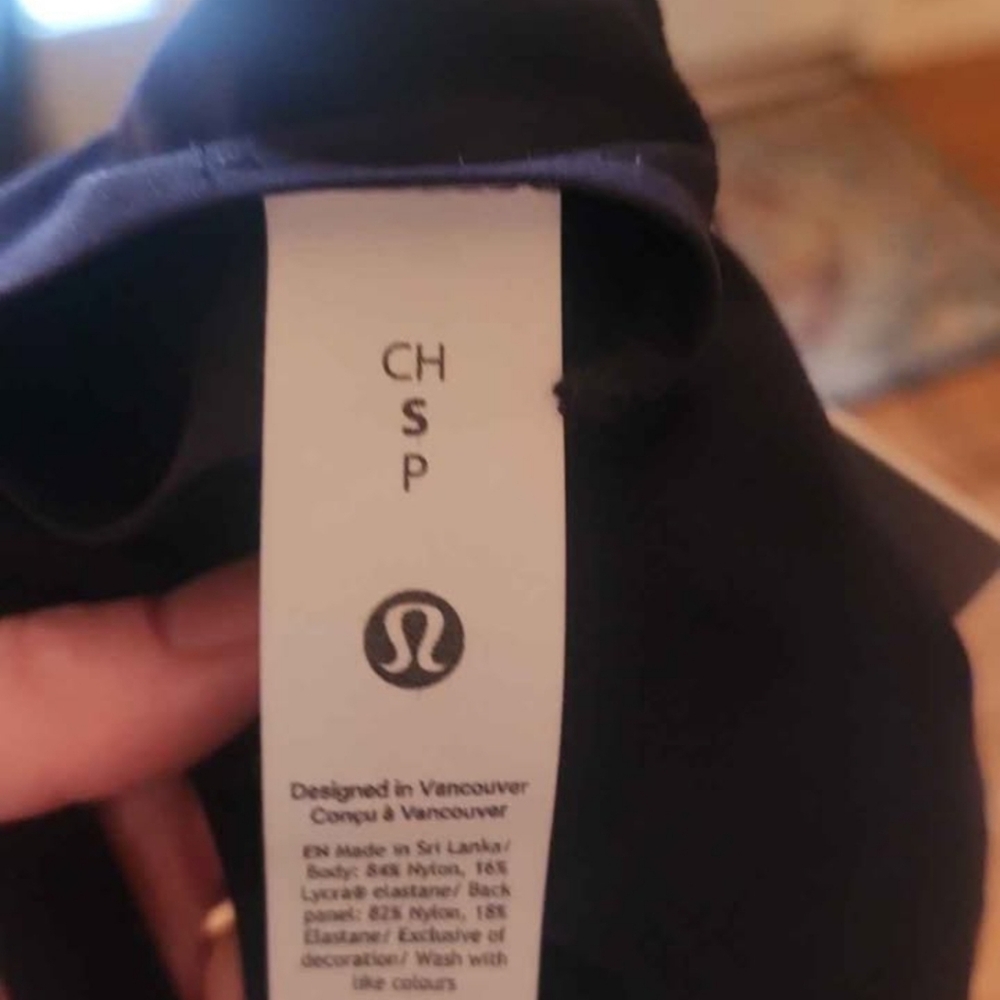 NWT Lululemon Fast And Free Tank Light Size S - Picture 6 of 6